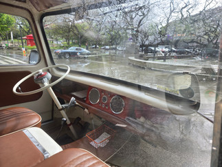 Encontro de Clássicos Resiste à Chuva e Celebra o Dia da Mãe