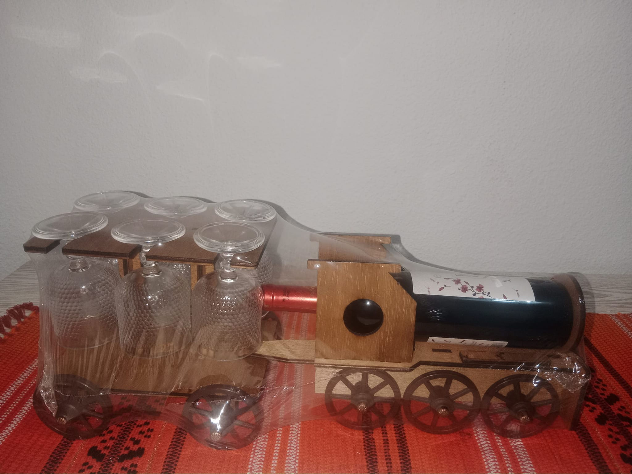 Căruță + șase cesti pictat Corund