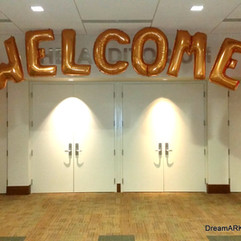 Welcome balloon arch