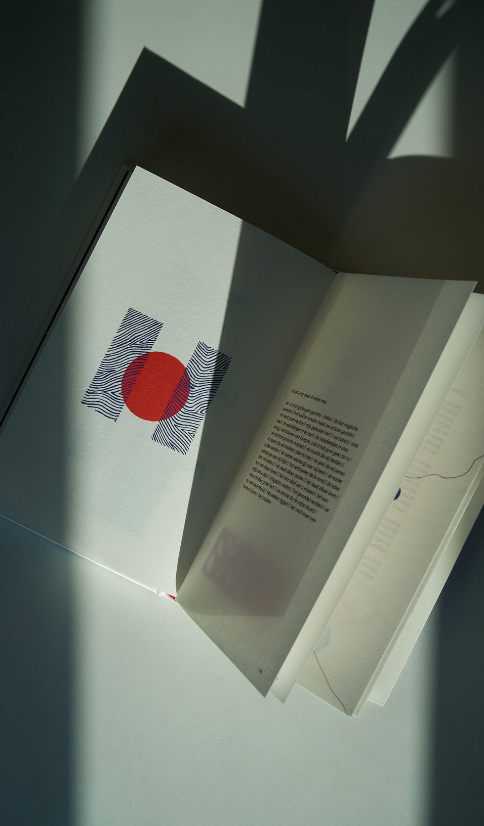 Thumbnail: door het bos de liefde zien