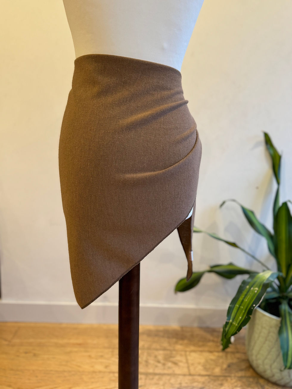 Thumbnail: Caramel - Snug Triangle Wrap