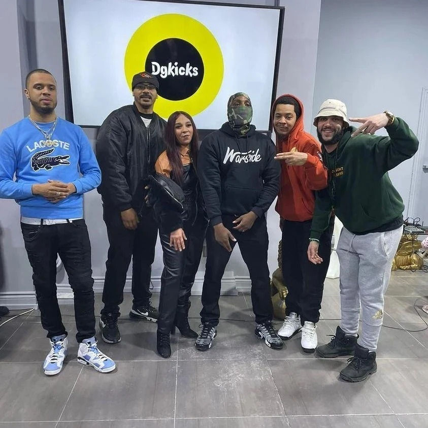 Artists at 30 for 30 Ready Rock Dee Cypher