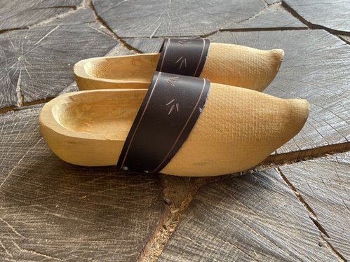 Chaussons Sabot Breton En Bois Sabots Et Chaussons: Sabots Rouges