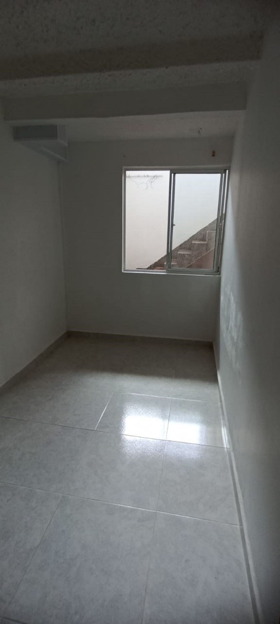 Miniatura: CASA EN VENTA BARRIO CALDAS