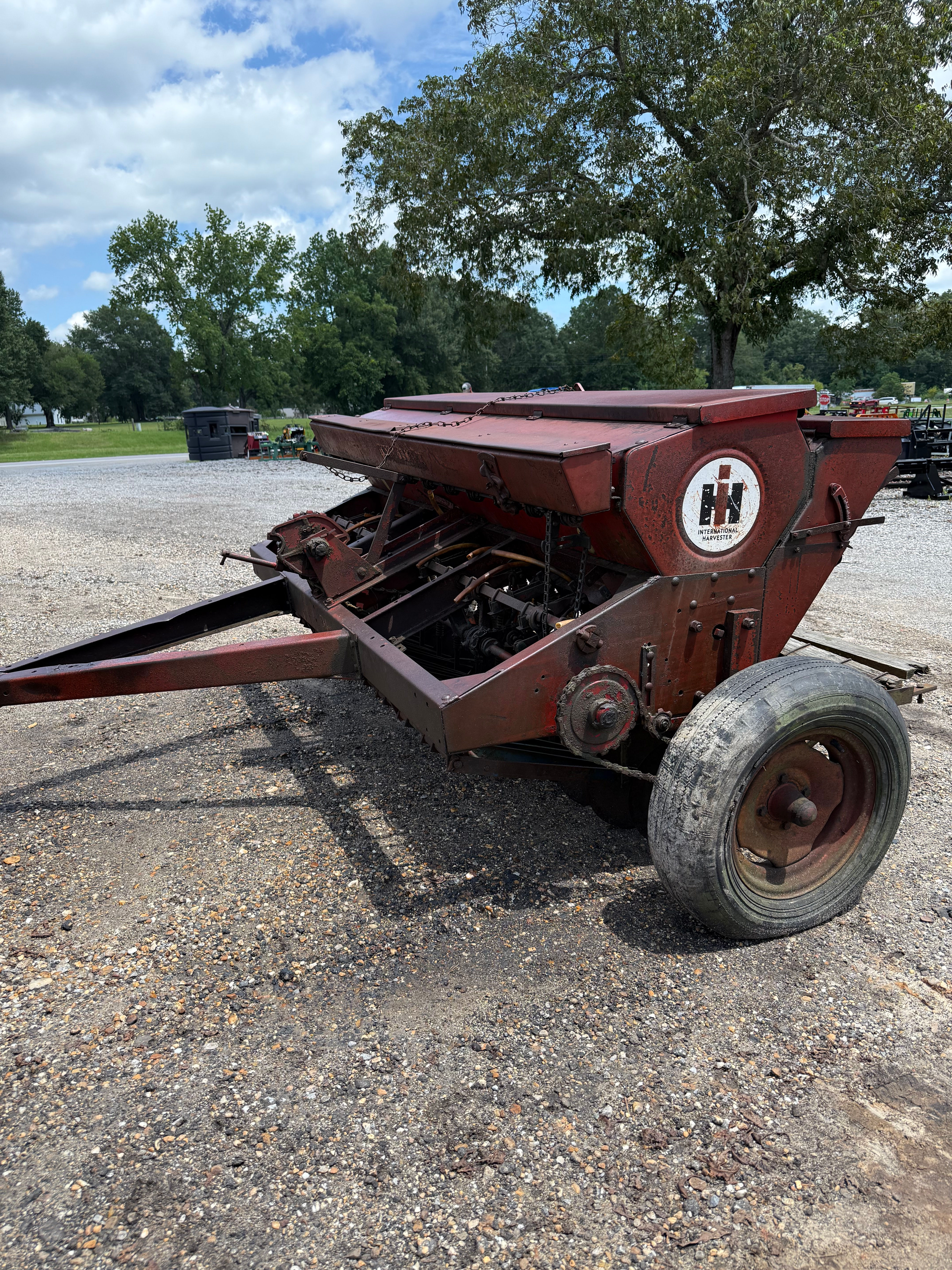 7' SEED DRILL