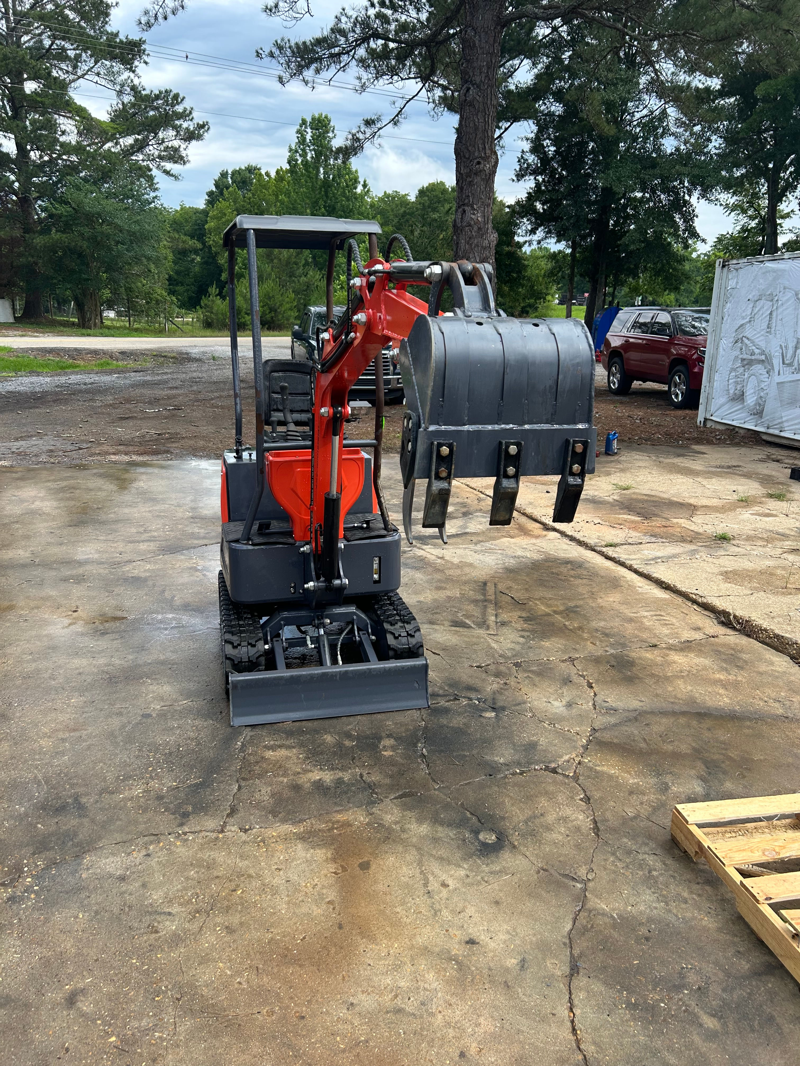 AGT MINI EXCAVATOR