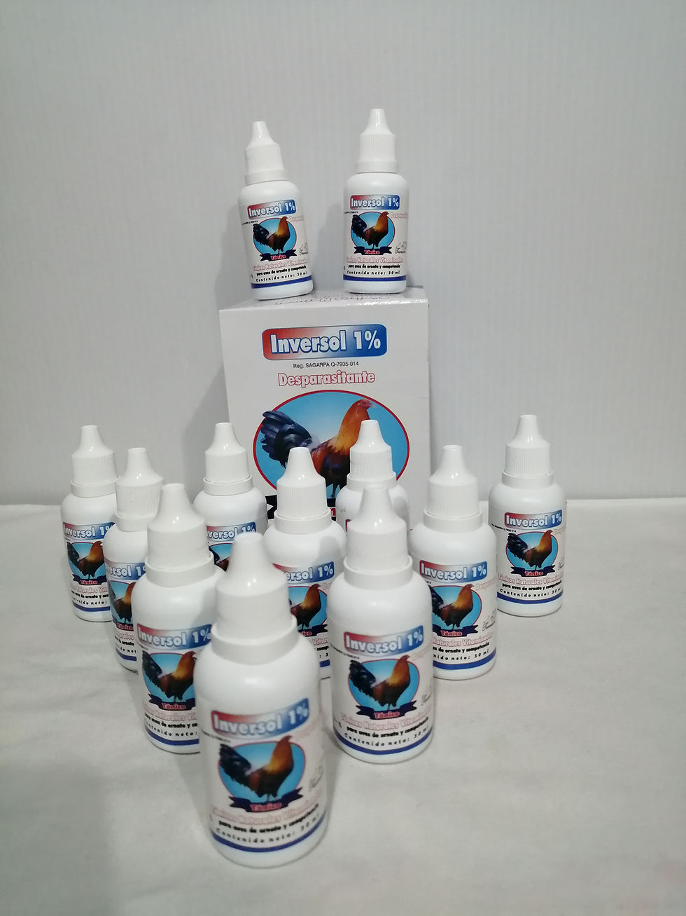 Miniatura: Desparasitante interno y externo para gallos
