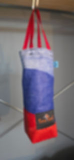 Thumbnail: Upcycled sail bottle bag