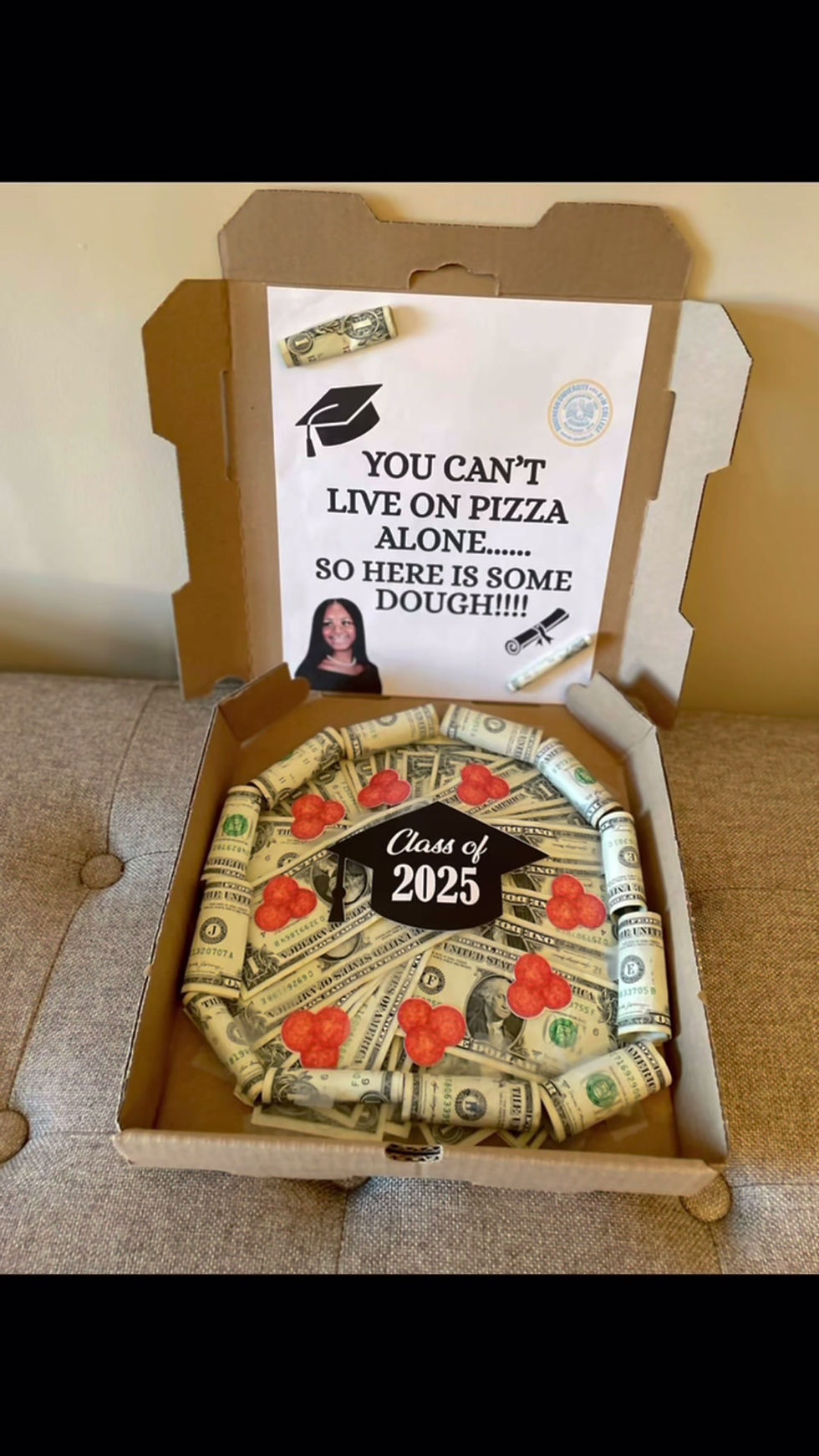 Thumbnail: Custom Money Pizza