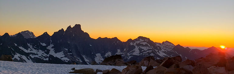 Slesse Mountain_edited.jpg