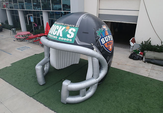 badinflatable football helmet run through Epic Inflatable Football Tunnel Entrances | Get a Free Quote