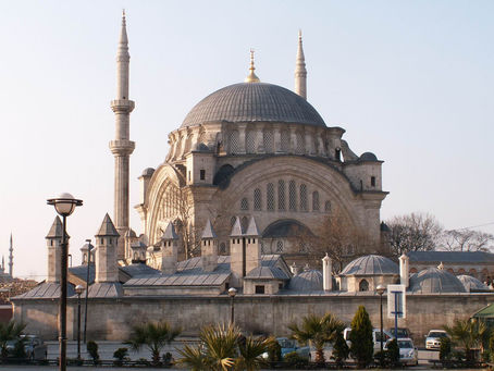 NURUOSMANİYE CAMİİ VE KÜLLİYESİ