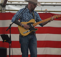 Richard Q_edited.jpg