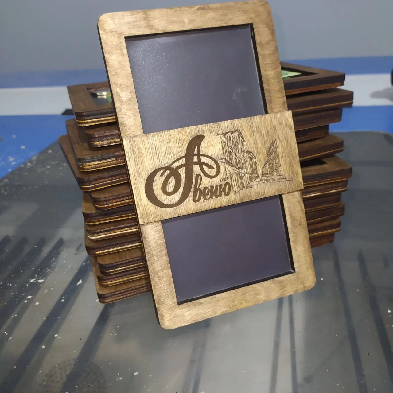 Caxas para dinero de madera