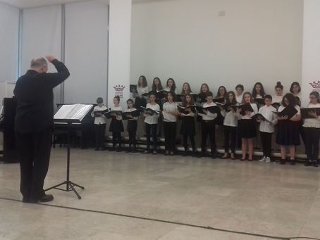 Coro dos Pequenos Cantores da Academia dos Amadores de Música