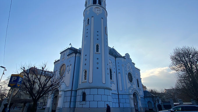 Bratislava travel guide featuring castle, blue church, and sightseeing tips