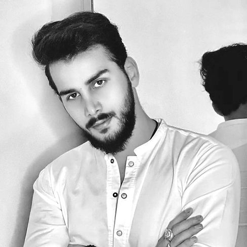 Tio Shoker Profile Photo_edited.jpg