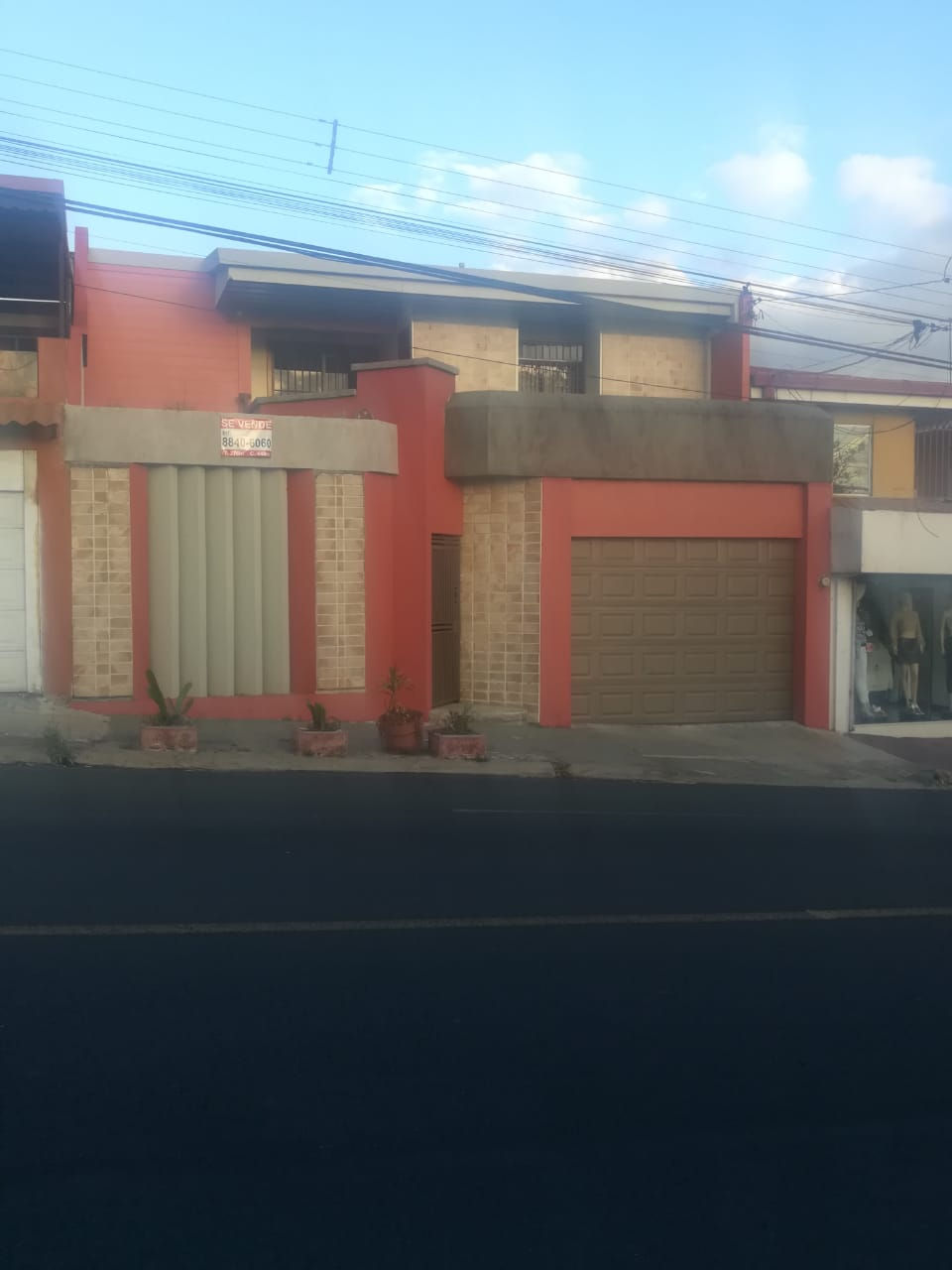 ¡Hermosa y espaciosa casa en Mercedes Norte de Heredia