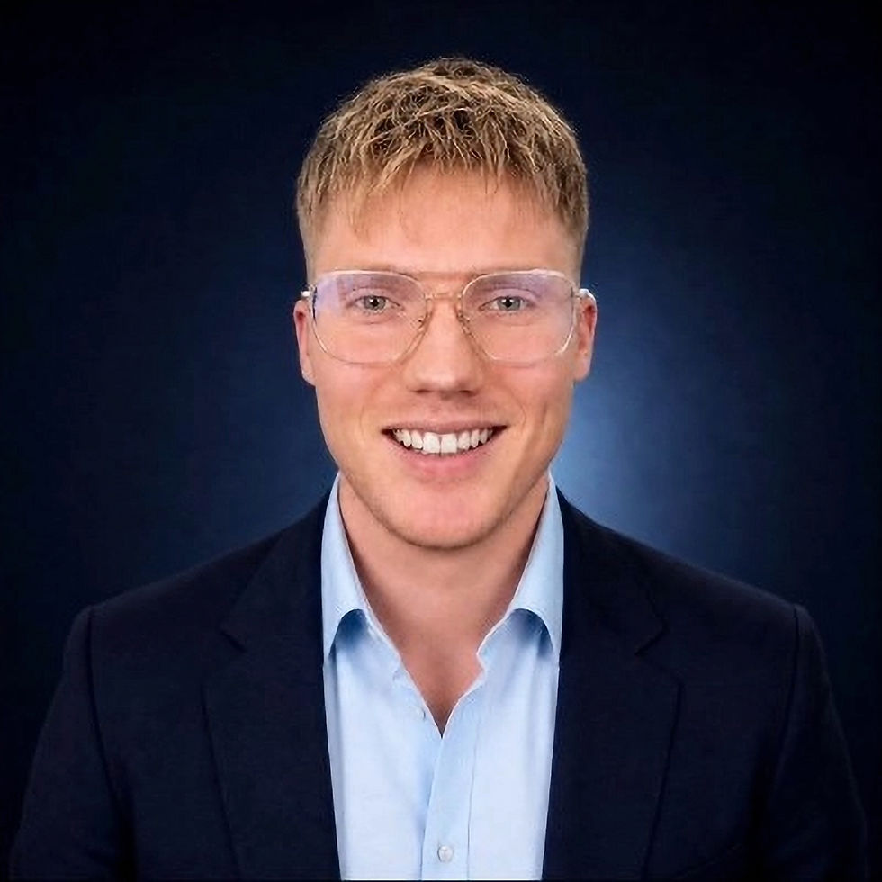 Guest Simon Mach speaking during a podcast interview about crypto risk management, disciplined trading, and capital protection.