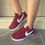 Miniatura: Nike (Clic aquí)