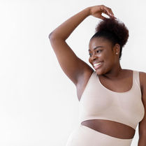 Depilação a laser em pele negra: o que você precisa saber antes de começar