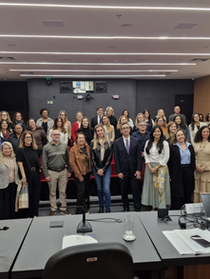 Escola de Mediação inicia primeira pós-graduação com aula magna
