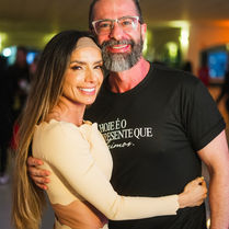 Yoga Night estreia em Brasília com experiência sensorial de bem-estar à beira do lago