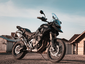 Triumph oferece descontos imperdíveis para motos premium com tecnologia e desempenho de ponta
