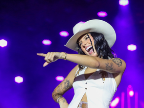 Celebra DF: Ana Castela, Murilo Huff e Calcinha Preta levam multidão à Esplanada no primeiro dia do ano