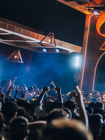 Piri Lounge anuncia Réveillon 2026 com três dias de festa e atrações de peso em Pirenópolis