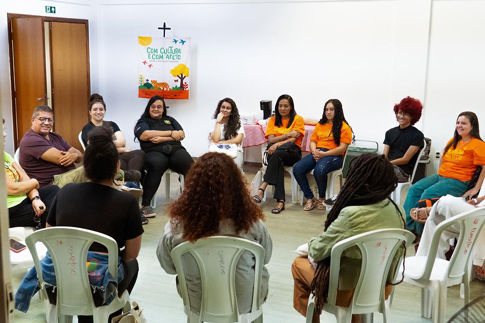 Jovens de Samambaia participam de formação para atuar em projeto de educação ambiental