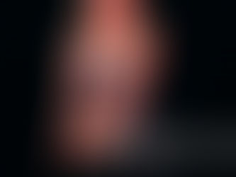 Taylor Swift usa saltos personalizados de Christian Louboutin na volta da The Eras Tours