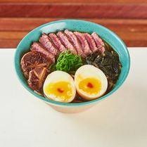 Gurumê lança campanha de inverno com comfort food e desconto para saborear em casa