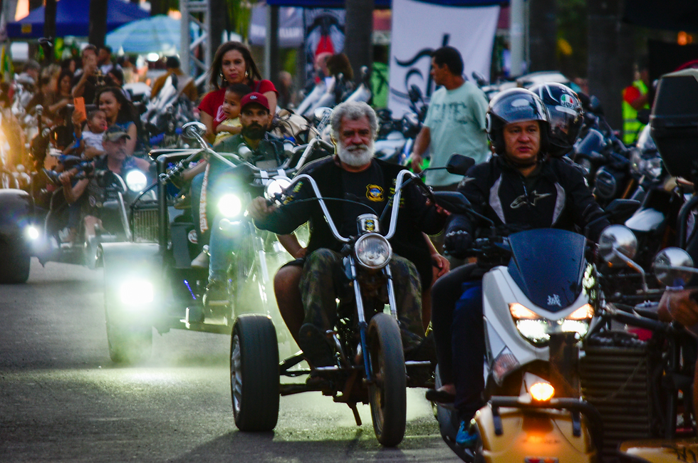 Brasília Moto Festival ocupa região central de Brasília