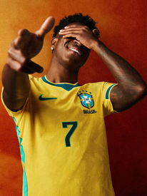 Seleção Brasileira apresenta nova camisa amarela para 2026 com inspiração histórica