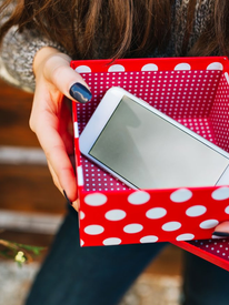 Pesquisa revela quais são os presentes que as Sugar Babies mais ganham no Natal