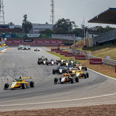Fausto Arnaudo vence primeira corrida da Bradesco Fórmula 4 Brasil em Brasília