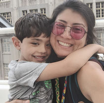 Como mães de filhos neurodivergentes negociam sua permanência no mercado de trabalho