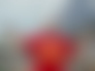 Sucesso nas redes, Carmela promete risos e emoção em novo solo de comédia