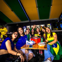 Do apito final ao baile: MC Rick é atração da noite de Copa no Fora do Eixo
