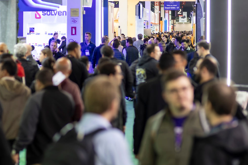 Expobor e Pneushow recebem mais de 9,5 mil profissionais e impulsionam tendências, negócios e inovação no setor da borracha