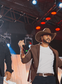 Ao lado de Rionegro & Solimões, Nando Moreno lança “Chapeludo”