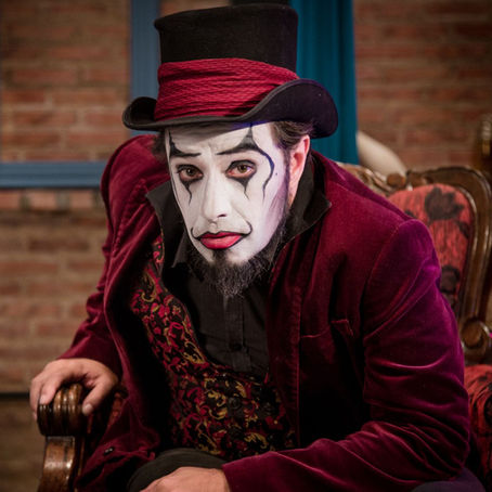 Teatro dos Bancários recebe o show "O Teatro Mágico - Voz & Violão", com Fernando Anitelli, na 42ª Edição do ArteFato