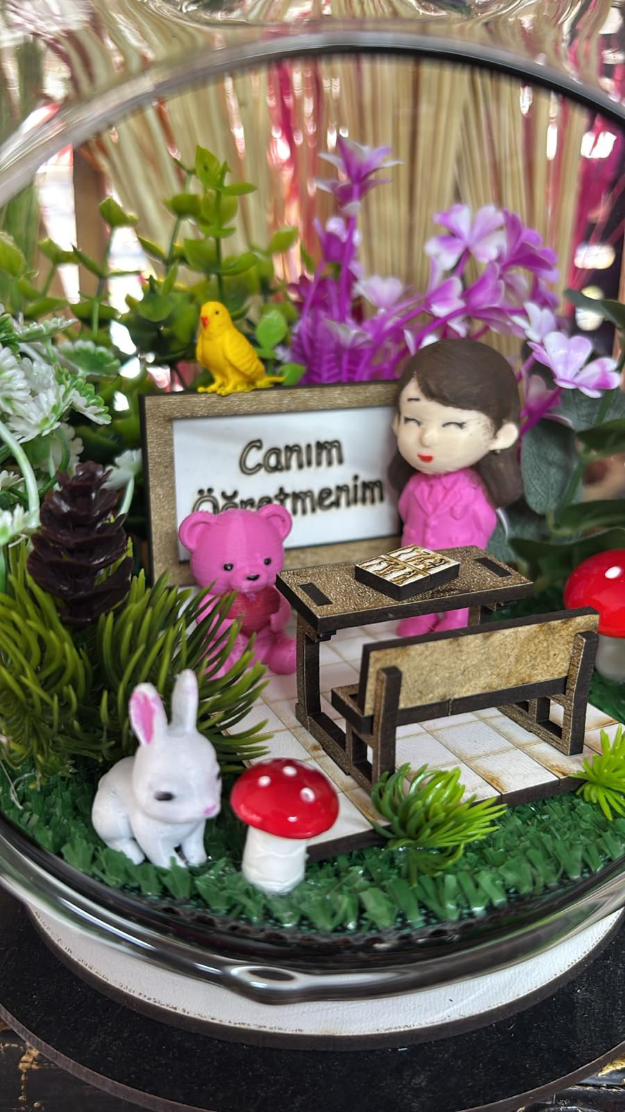 Küçük resim: Elma Figürlü Fanus Teraryumu