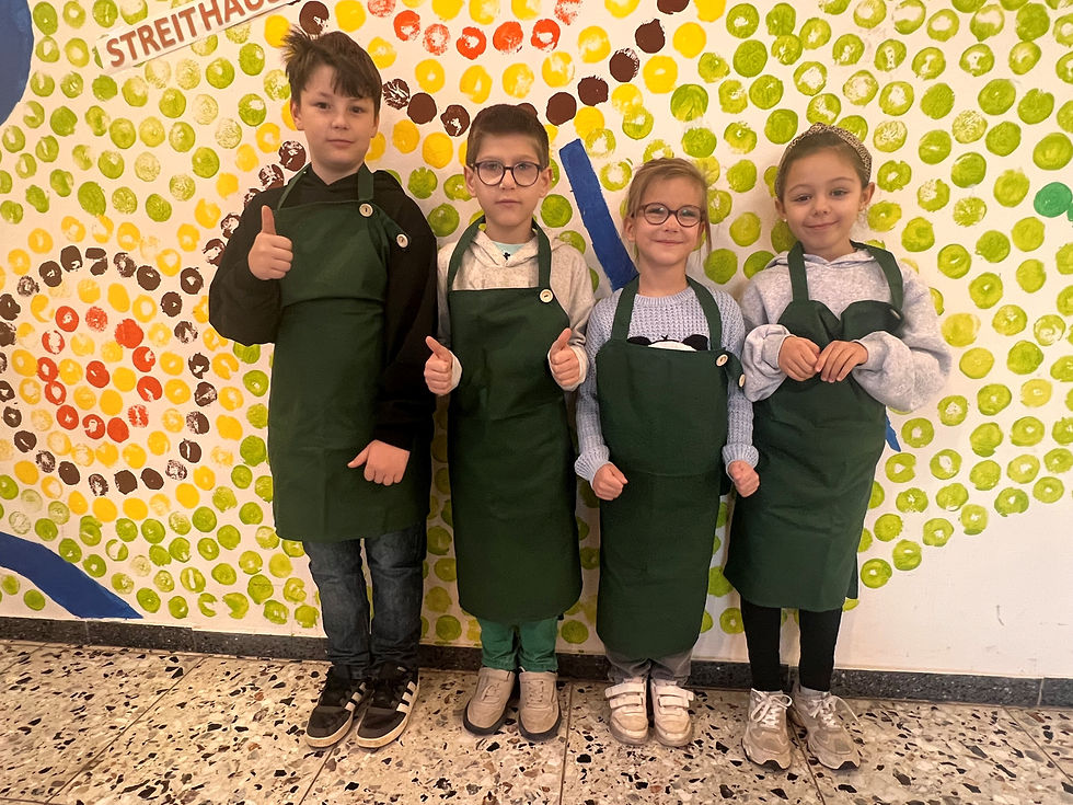 Tolle Schürzen für unsere Küche!