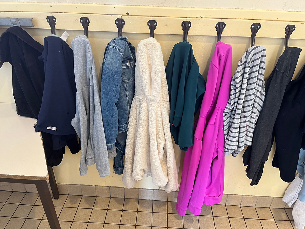 Actus Élémentaire R.Dubois - Vêtements perdus