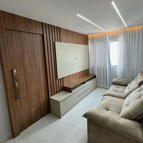 Painel de TV com Porta Embutida