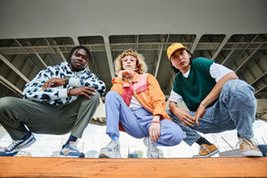 Streetwear on a Budget: How to Build a Fire Wardrobe Without Breaking the Bank