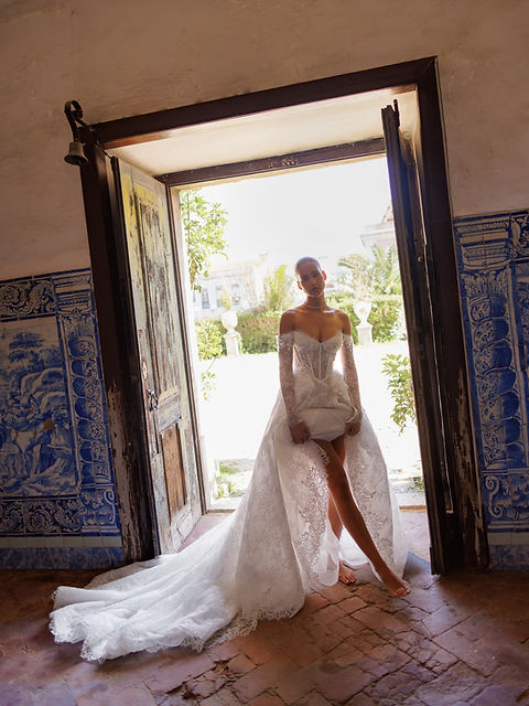 WONA Concept Manuel - Structured Lace Wedding Dress | Opus Couture WONA Concept Manuel - Structured Lace Wedding Dress | Opus Couture