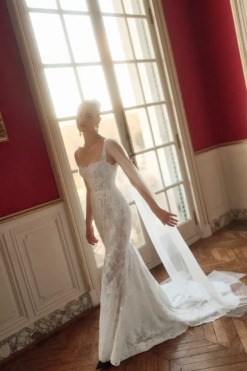 WONA Concept Orlando Chantilly Lace Mermaid Wedding Dress